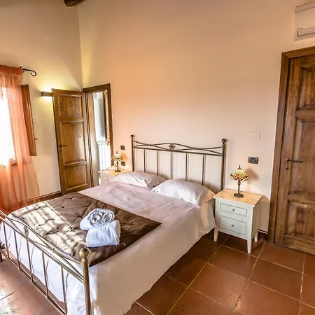 Vallantica & 4*